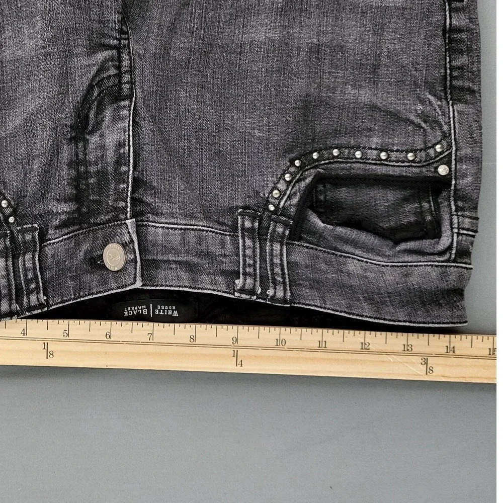 White House Black Market Blanc Slim Leg Gray Studded Jeans Womens 2R Embroidered